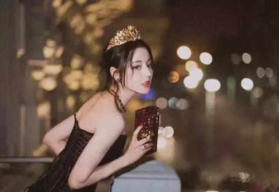 迪丽热巴娱乐爆料2025,揭秘明星背后的故事