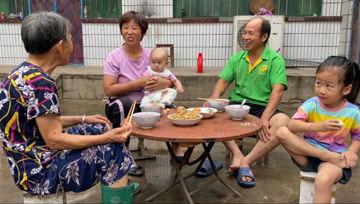 农村傻大妮最新爆料,揭秘娱乐圈惊人内幕！